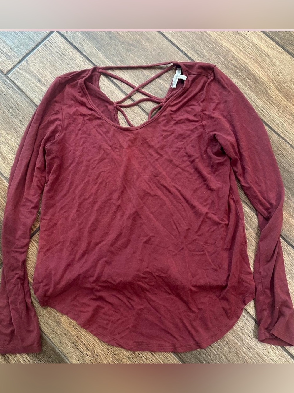 Charlotte Russe Women's Long-Sleeve Crisscross Back Top - Burgundy sz Small